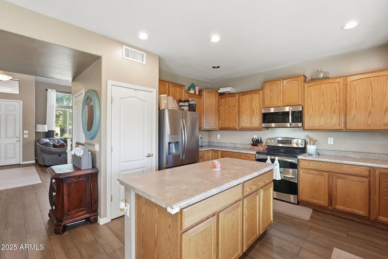 3751 Diamond Ct, Gilbert, AZ 85297