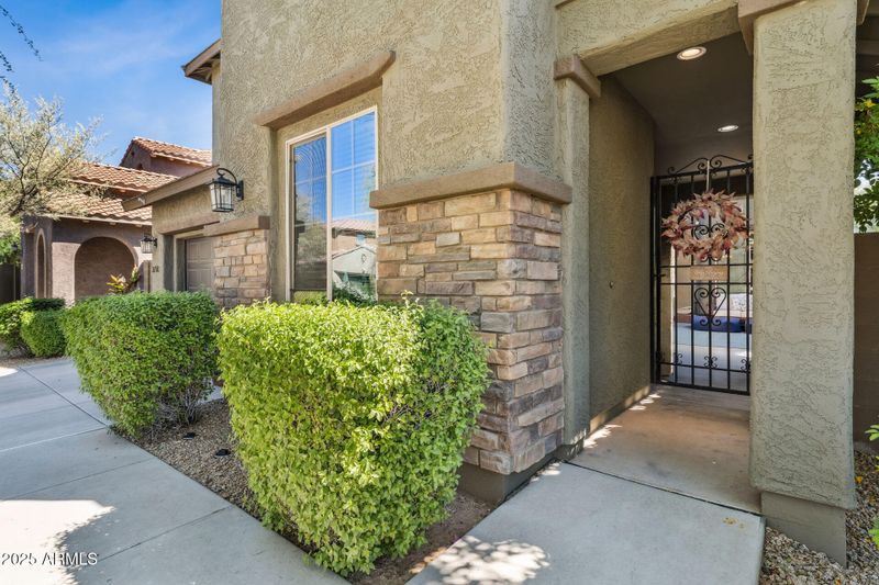 3751 E Matthew Dr, Phoenix, AZ 85050