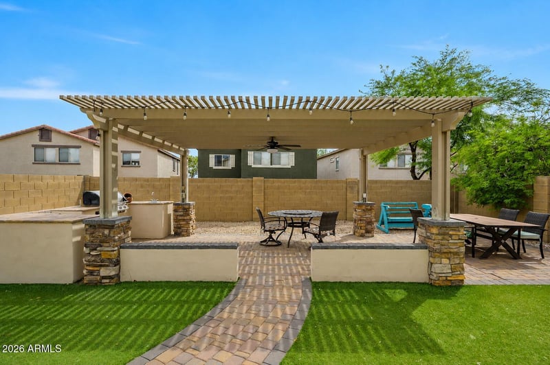 3751 Whitman Dr, Anthem, AZ 85086