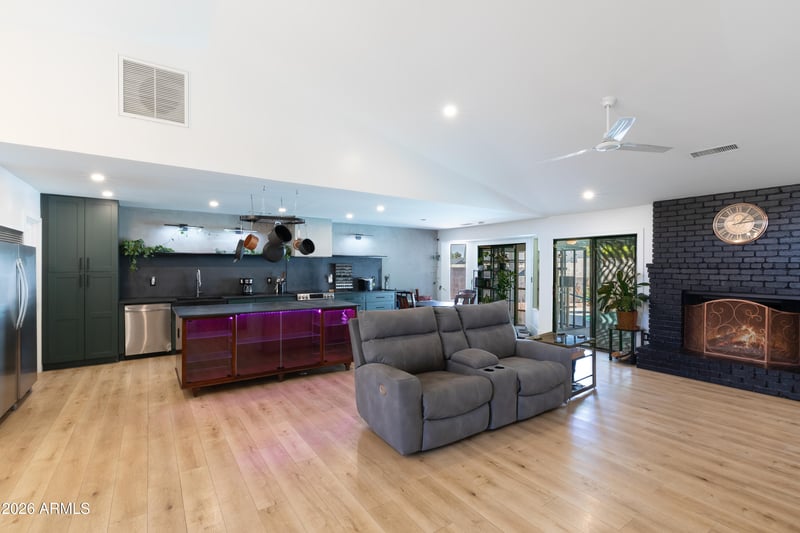3752 E Emerald Ave, Mesa, AZ 85206