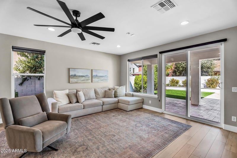 3752 Robin Ln, Gilbert, AZ 85296