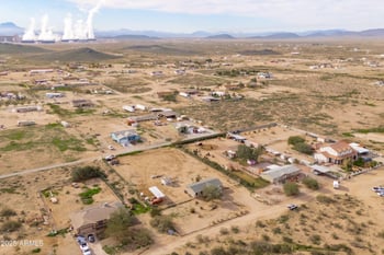 37531 Pioneer St, Tonopah, AZ 85354