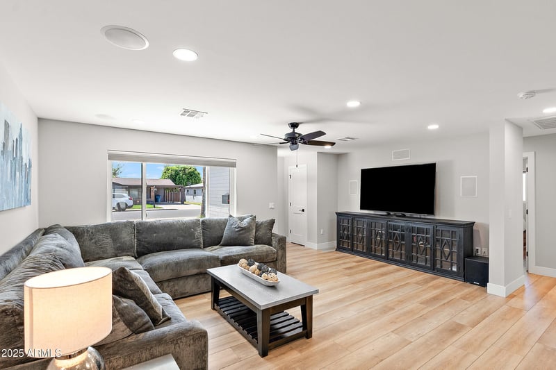3754 Yale St, Phoenix, AZ 85008