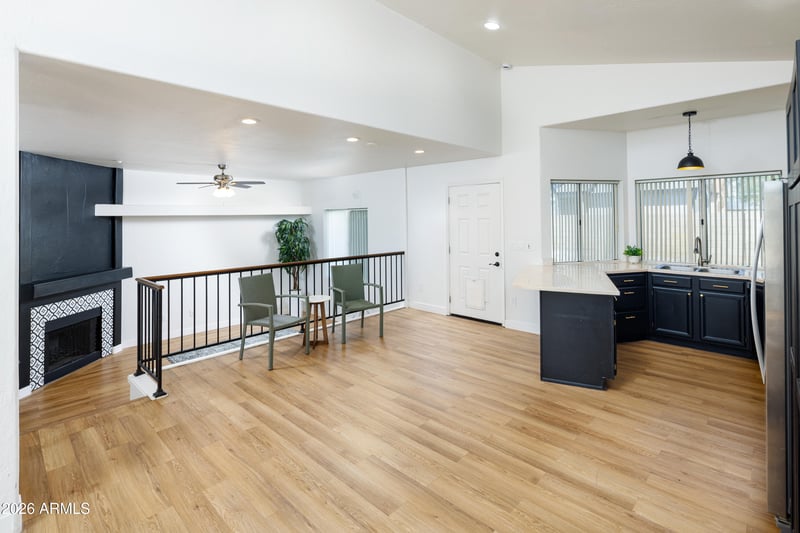 3755 Broadway Rd #16, Mesa, AZ 85206