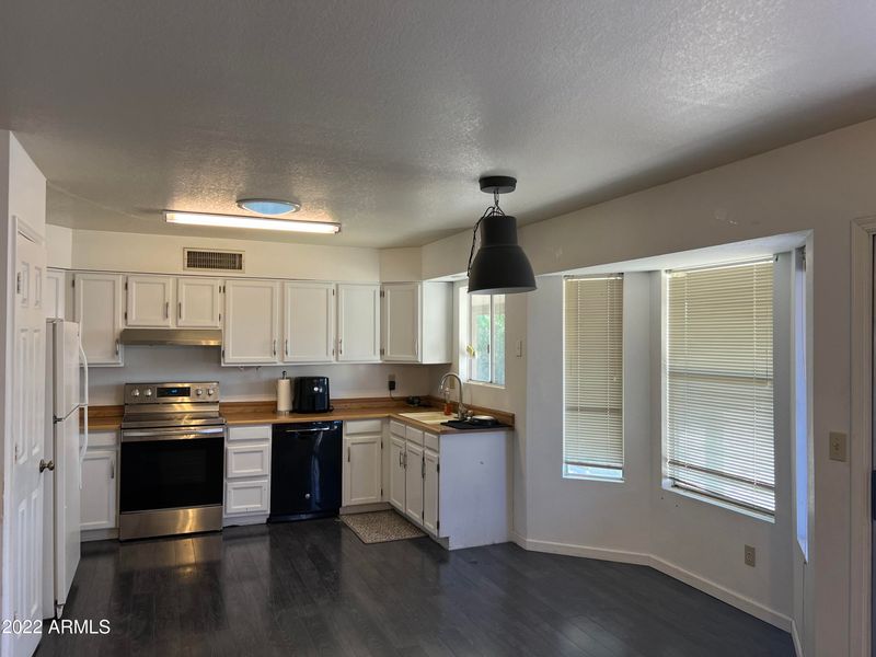 3755 E Hampton Ave, Mesa, AZ 85206