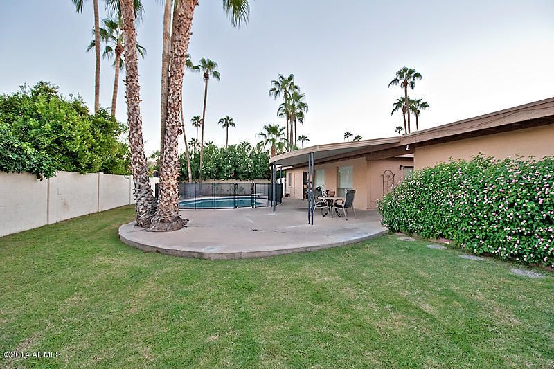 3755 E Shangri La Rd, Phoenix, AZ 85028