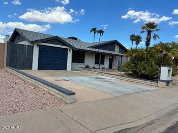 3756 E Acoma Dr, Phoenix, AZ 85032