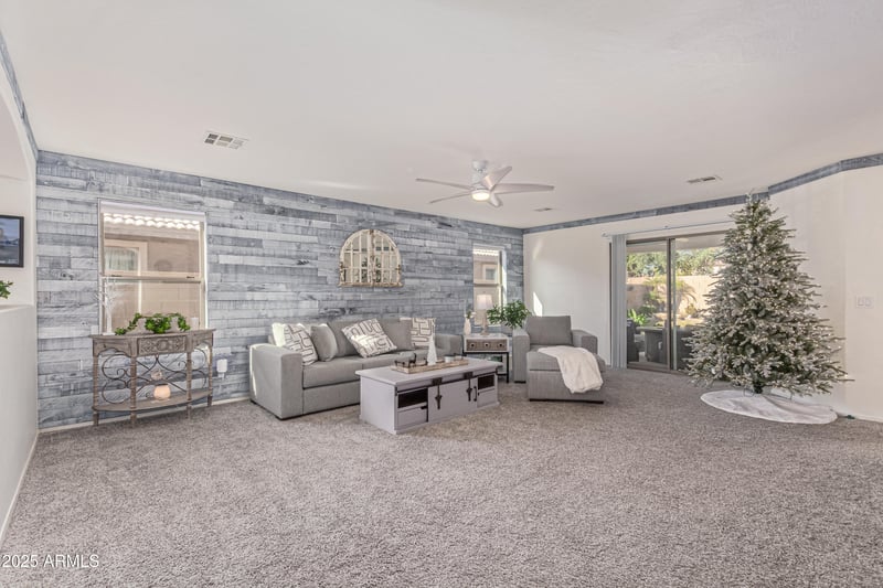 3756 Timberline Rd, Gilbert, AZ 85297