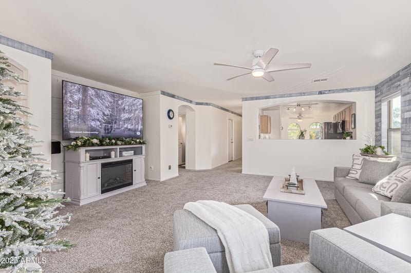 3756 Timberline Rd, Gilbert, AZ 85297