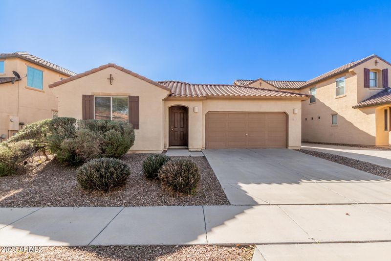 3757 E Chickadee Rd, Gilbert, AZ 85297
