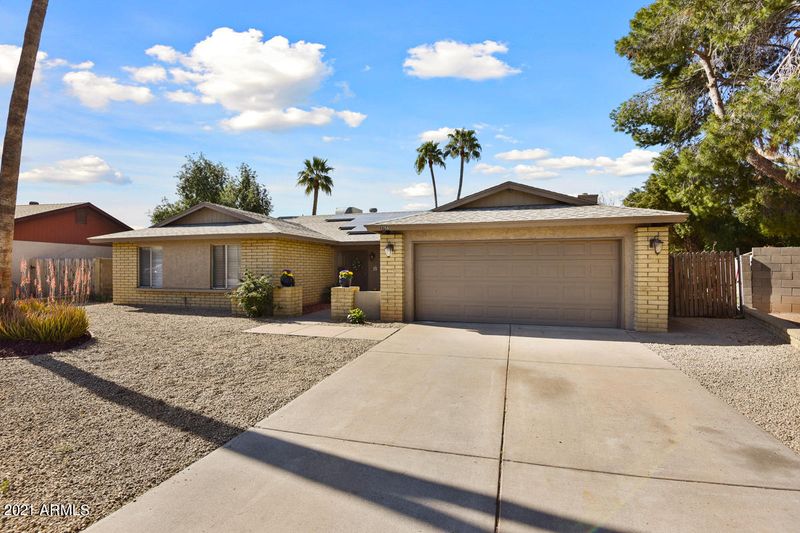 3759 W Surrey Ave, Phoenix, AZ 85029