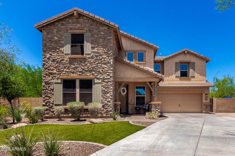 3760 Lapenna Dr, New River, AZ 85087