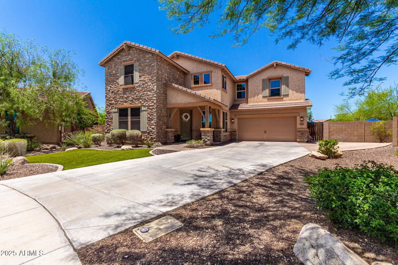 3760 Lapenna Dr, New River, AZ 85087