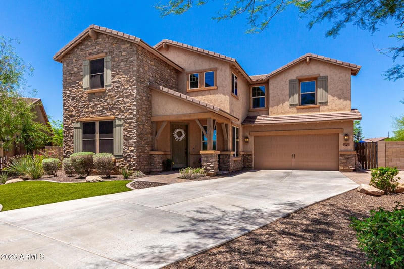 3760 Lapenna Dr, New River, AZ 85087