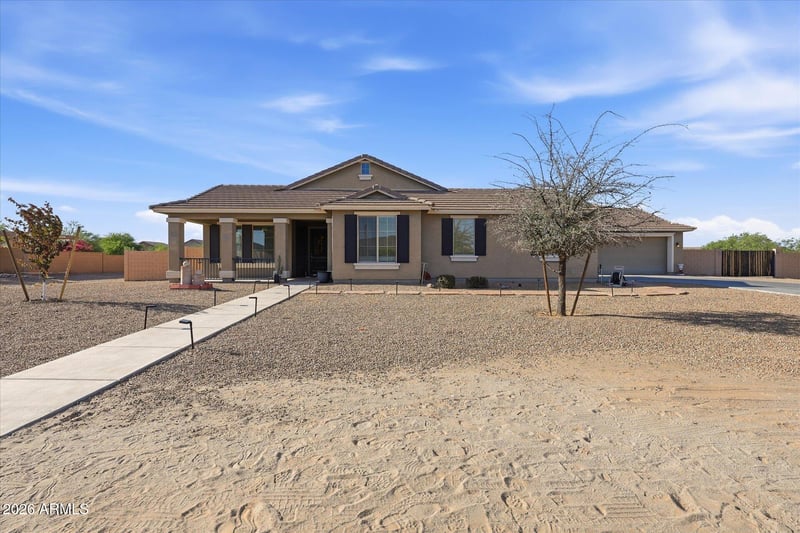 3760 Roberts Rd, San Tan Valley, AZ 85144
