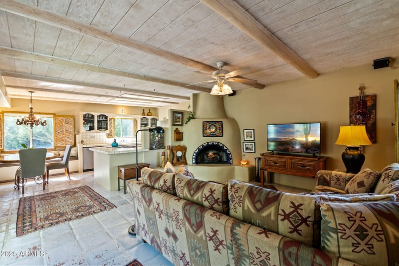 37605 Hidden Valley Dr, Cave Creek, AZ 85331