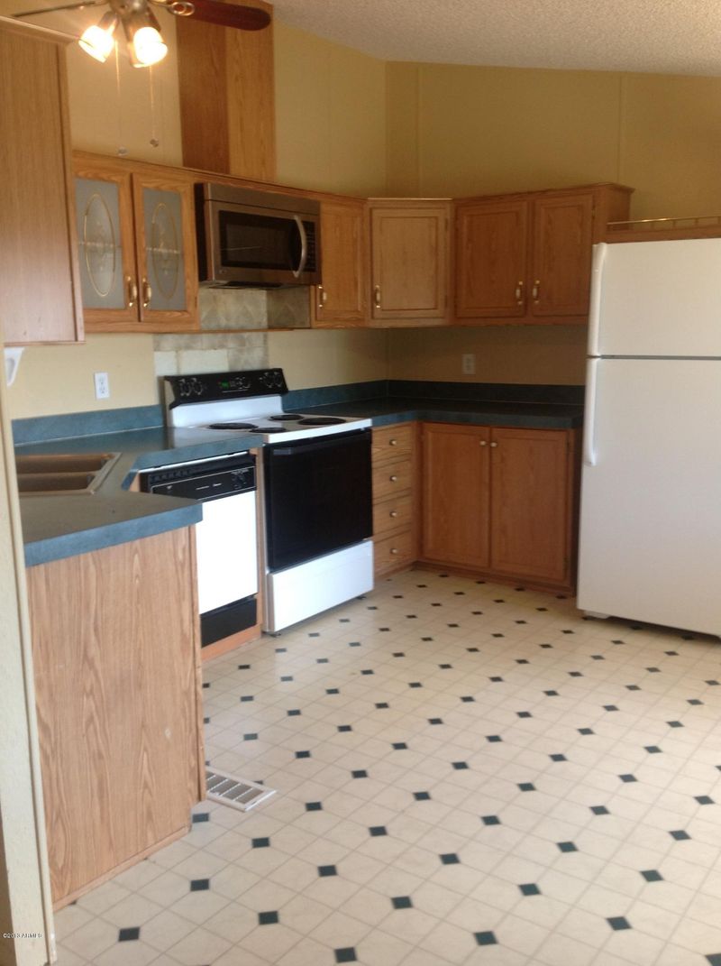 37610 N 22nd St, Phoenix, AZ 85086