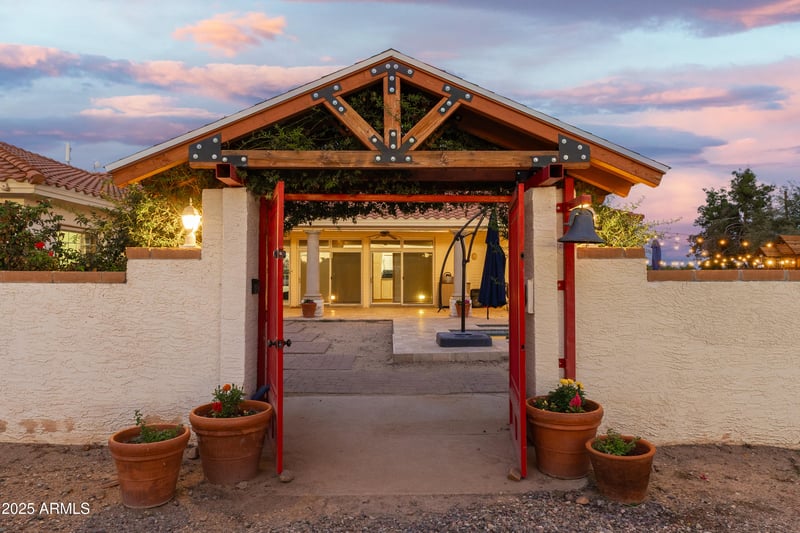 37612 15th Ave, Phoenix, AZ 85086
