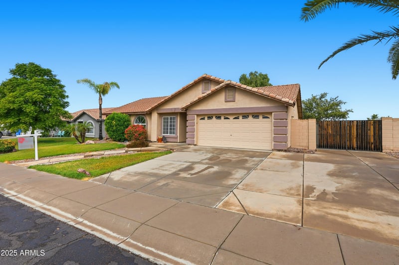 3762 Thornton Ave, Gilbert, AZ 85297