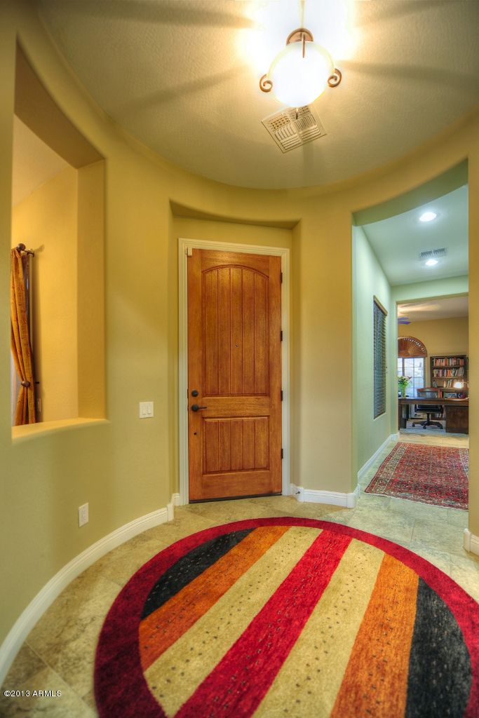 3763 E Zachary Dr, Phoenix, AZ 85050