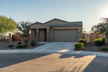 37646 Bridlewood Ln, San Tan Valley, AZ 85140