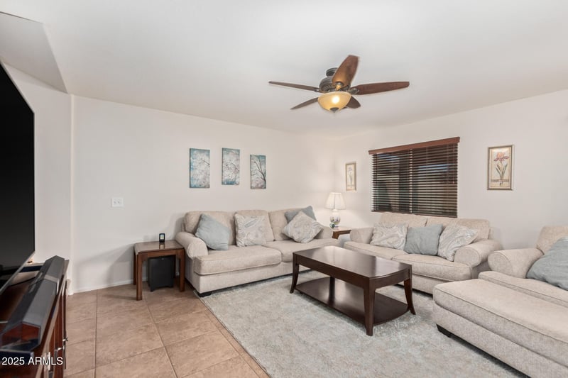 37673 Dena Dr, San Tan Valley, AZ 85140