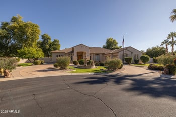 377 Clifton Ct, Gilbert, AZ 85295