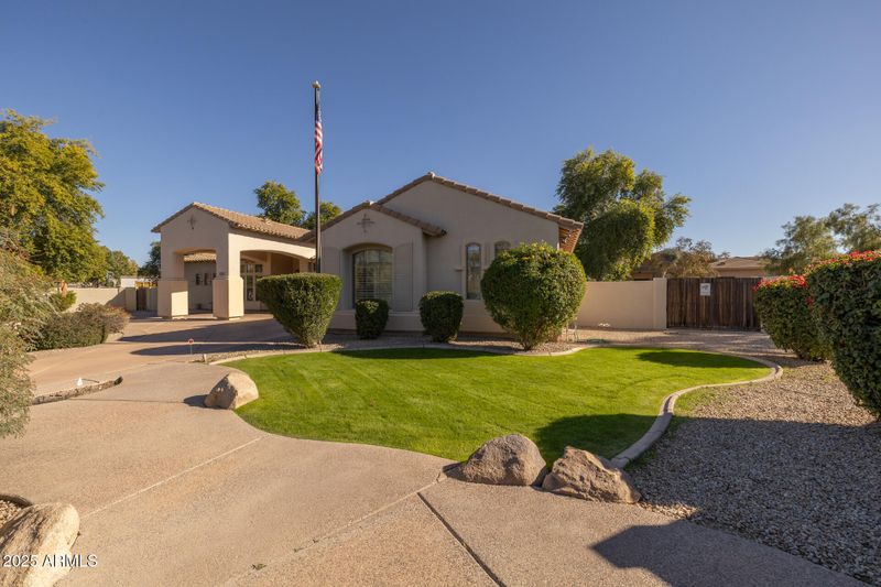 377 E Clifton Ct, Gilbert, AZ 85295