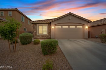 377 Pinnacle Ridge Dr, San Tan Valley, AZ 85140