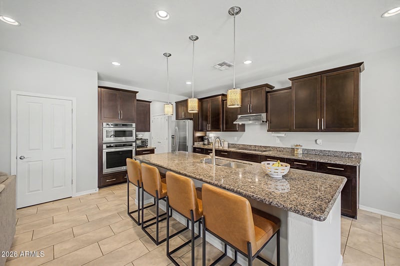 3770 W Aracely Dr, New River, AZ 85087