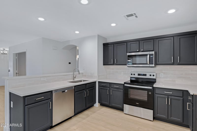 3770 Yellow Peak Dr, San Tan Valley, AZ 85144