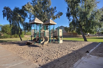3770 Yellow Peak Dr, San Tan Valley, AZ 85144