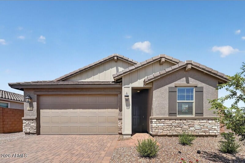 37700 Plummera Ln, San Tan Valley, AZ 85140