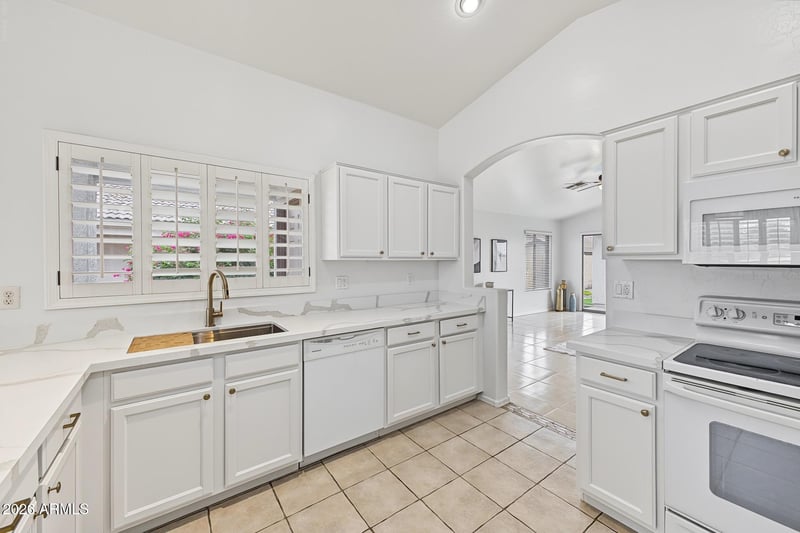 3773 S Brighton Ln, Gilbert, AZ 85297