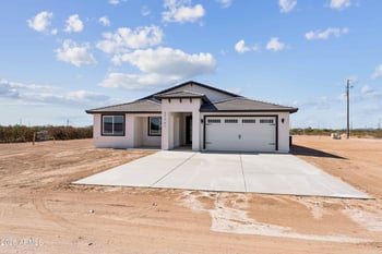 37761 Montecito Ave, Tonopah, AZ 85354