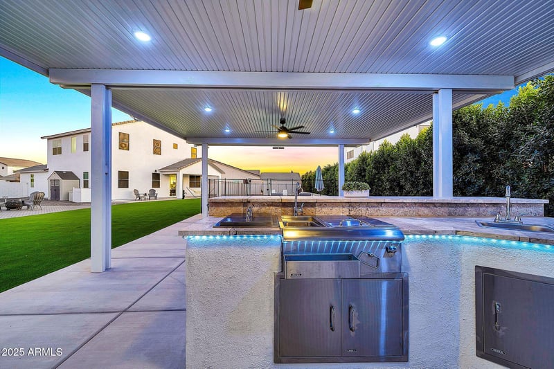37762 N Poplar Rd, San Tan Valley, AZ 85140