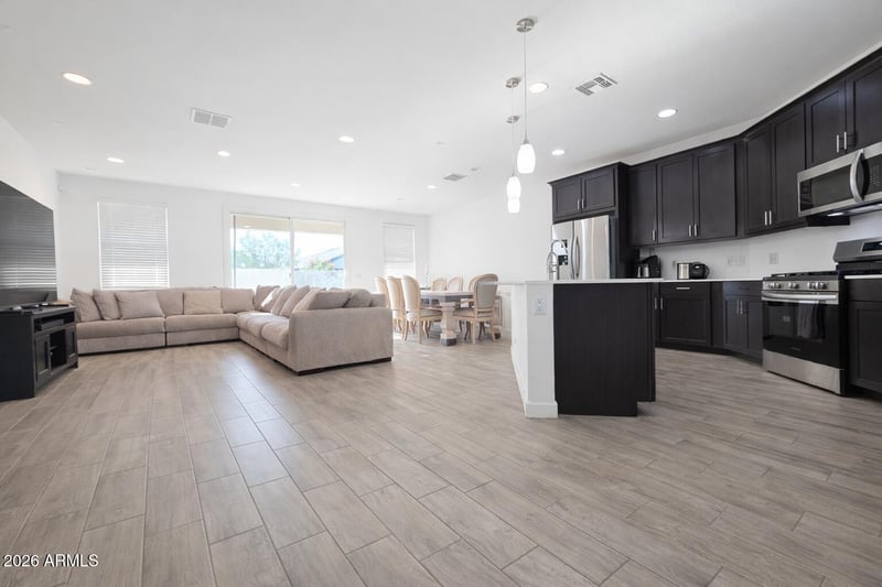 37796 Yearling Ln, San Tan Valley, AZ 85140