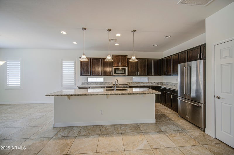 378 Castle Rock Rd, San Tan Valley, AZ 85143