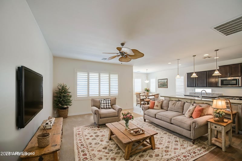 378 Castle Rock Rd, San Tan Valley, AZ 85143