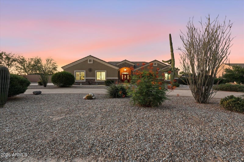 378 W Rhonda View Rd, San Tan Valley, AZ 85143