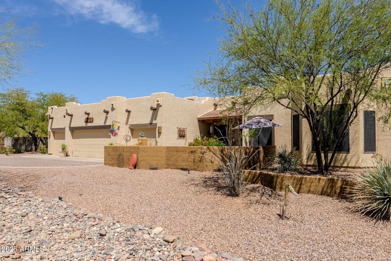 37809 9th Pl, Phoenix, AZ 85086