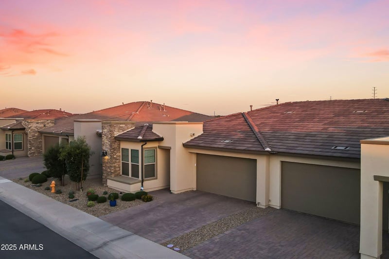 379 Las Puertas Ln, Queen Creek, AZ 85140