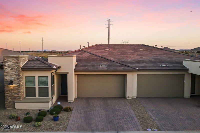 379 Las Puertas Ln, Queen Creek, AZ 85140