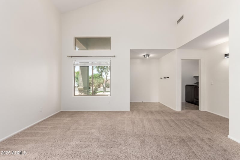 37911 Luke Ln, San Tan Valley, AZ 85140