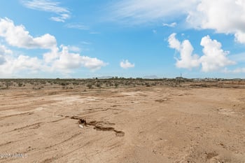 37911 Rancho Dr, Tonopah, AZ 85354