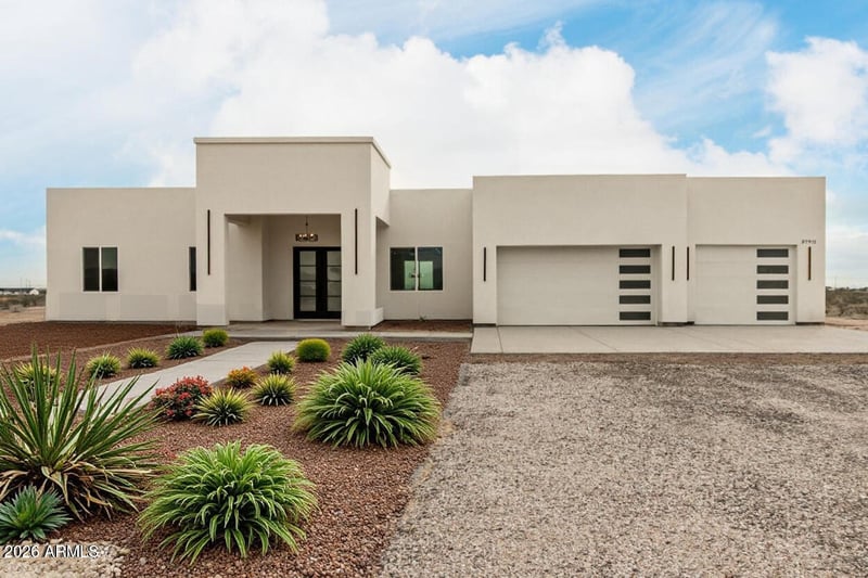 37911 Rancho Dr, Tonopah, AZ 85354