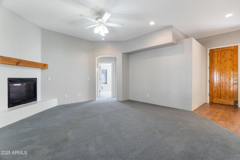 37916 Central Ave, Phoenix, AZ 85086