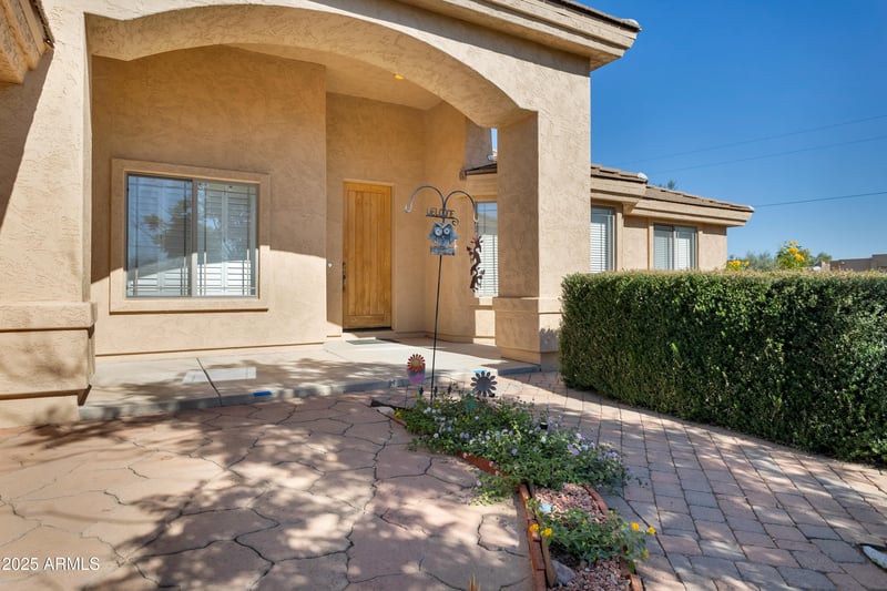 37916 Central Ave, Phoenix, AZ 85086