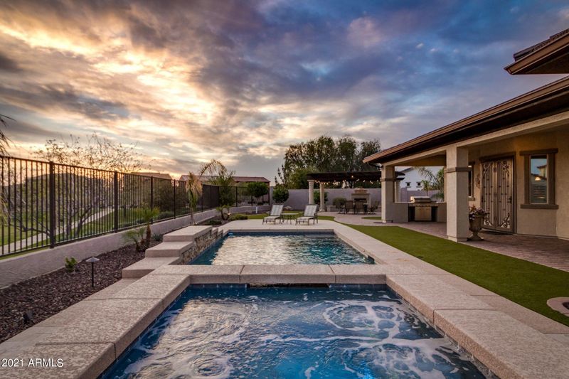 3793 E Carob Dr, Gilbert, AZ 85298