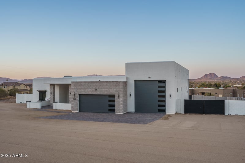 37931 31st Ave, Phoenix, AZ 85086